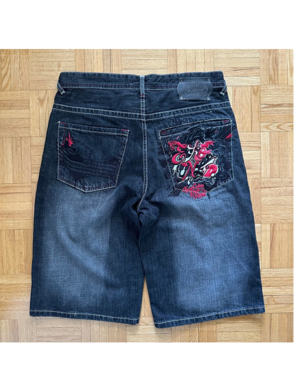 Vintage y2k Ecko Unltd Black Denim Jean Shorts Baggy loose Size 32 Jesse Pinkman